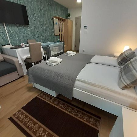 Apartments Biro ซูโบติกา ภายนอก รูปภาพ