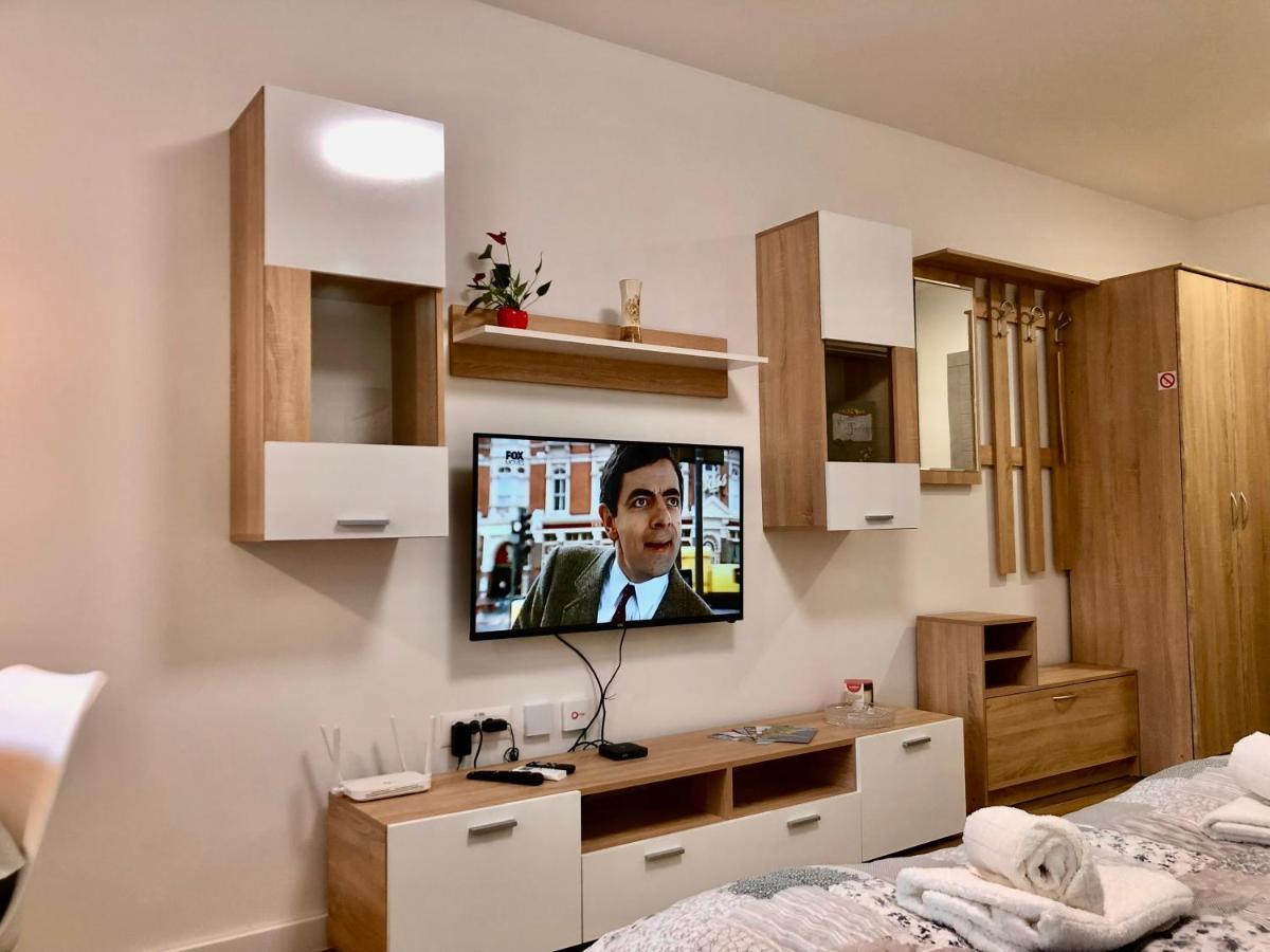Apartments Biro ซูโบติกา ภายนอก รูปภาพ